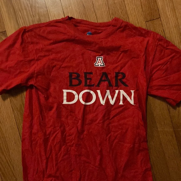 University of  Arizona bear down tee shirt - Picture 2 of 2